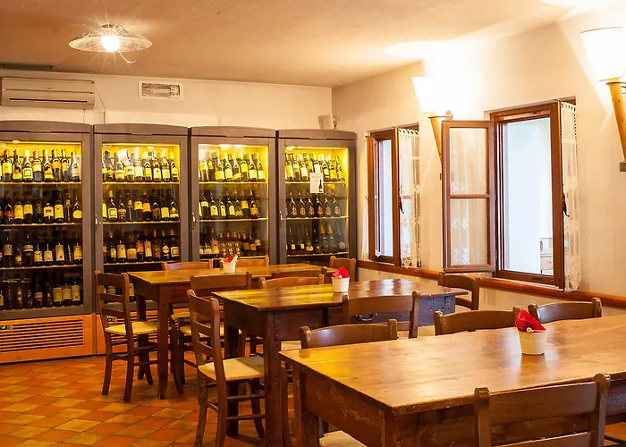 Elliot Osteria e dormire in collina